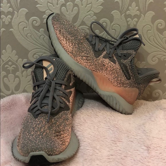 Adidas AlphaBounce EM Pink Grey US 5.5 - Picture 2 of 6